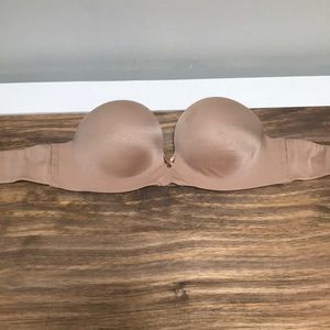 VS Bombshell push-up bra size 32B